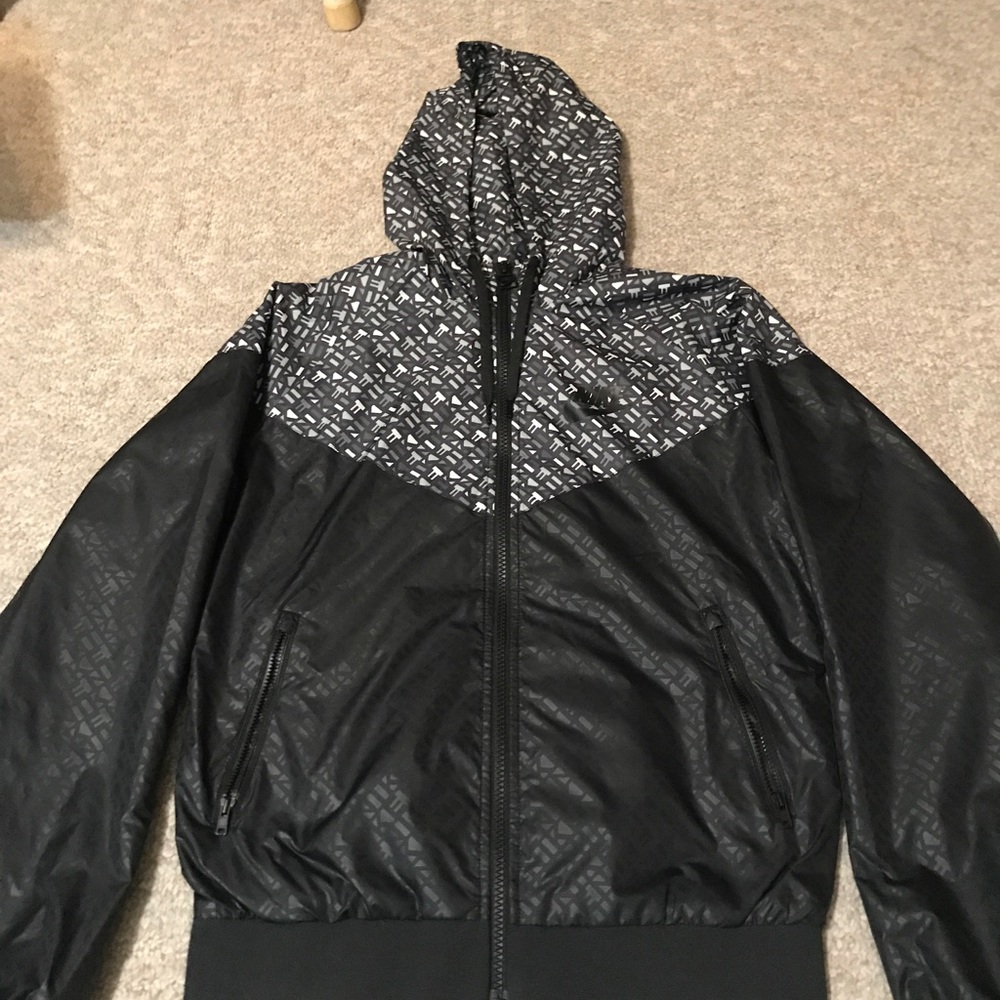 Nike windbreaker